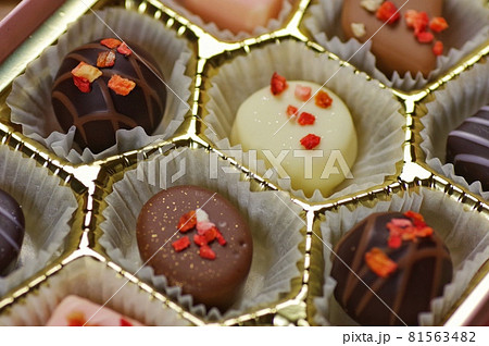 チョコレートのアソート 81563482