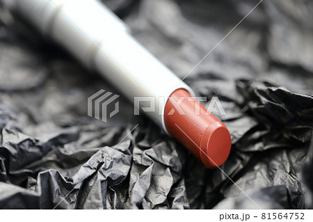 化粧品 真っ赤なスティックリップ 化粧品 真っ赤なスティックリップ 81564752