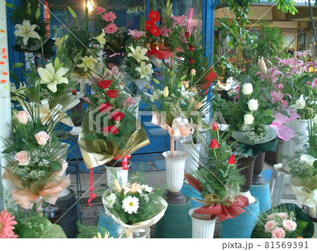 花屋の店先〜2005年ソフィア 花屋の店先〜2005年ソフィア 81569391