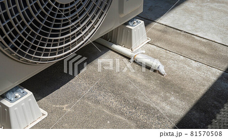 エアコンの室外機・排水|ドレンホースにネットでゴキブリ侵入防止 エアコンの室外機・排水|ドレンホースにネットでゴキブリ侵入防止 81570508