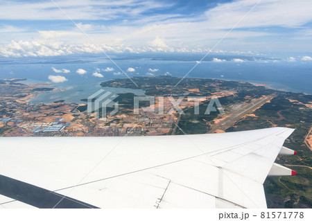 インドネシア バタム島上空 / Batam Island, Indonesia インドネシア バタム島上空 / Batam Island, Indonesia 81571778