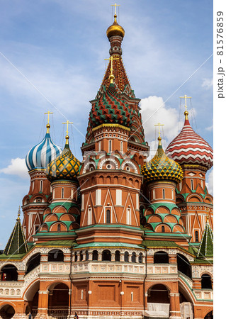 view of St. Basil's Cathedral from Vasilievsky descent 81576859