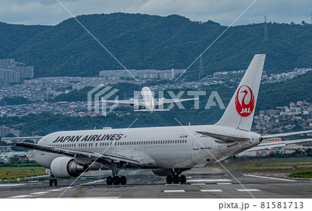 飛行機 飛行機 81581713