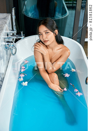 Naked Girl In Tub
