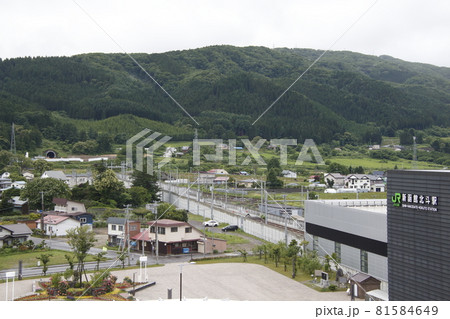 北海道新幹線　新函館北斗駅（南口駅舎） 81584649