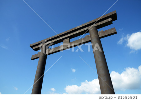 大神神社 大鳥居 奈良県桜井市 大神神社 大鳥居 奈良県桜井市 81585801