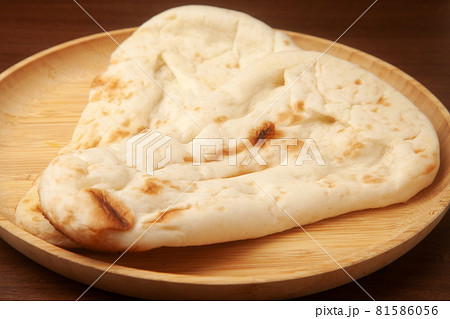 インドのナン 81586056