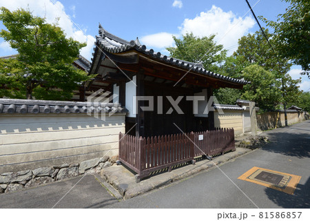 新薬師寺　東門　奈良市高畑町 81586857