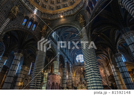 トスカーナの地方都市　シエーナ 81592148