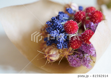 ドライフラワーのブーケ 81592914
