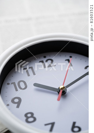 時計　ビジネス　イメージ 81603521