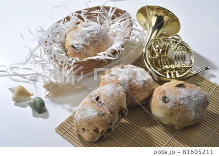 料理 食材 パン 81605211