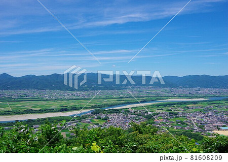 徳島県吉野川市 チェリーロードから阿波市・善入寺島方面を望む 徳島県吉野川市 チェリーロードから阿波市・善入寺島方面を望む 81608209