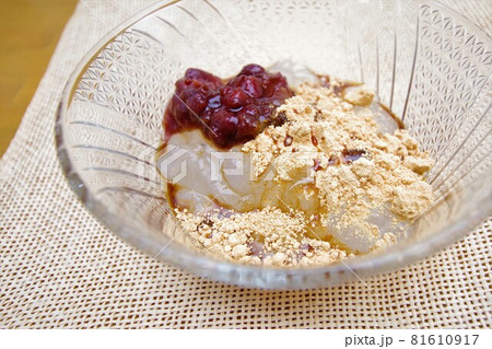 片栗粉で作った葛餅のようなスイーツ 片栗粉で作った葛餅のようなスイーツ 81610917