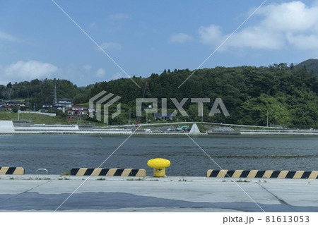 東北　日本の観光地　気仙沼漁港　漁港　ボラード　 81613053