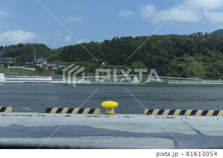 東北　日本の観光地　気仙沼漁港　漁港　ボラード　 81613054