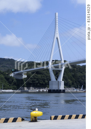 東北 日本の観光地 気仙沼漁港 漁港 ボラードと気仙沼湾横断橋 東北 日本の観光地 気仙沼漁港 漁港 ボラードと気仙沼湾横断橋 81614029