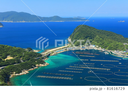 【高知県】エメラルドグリーンの柏島 81616729