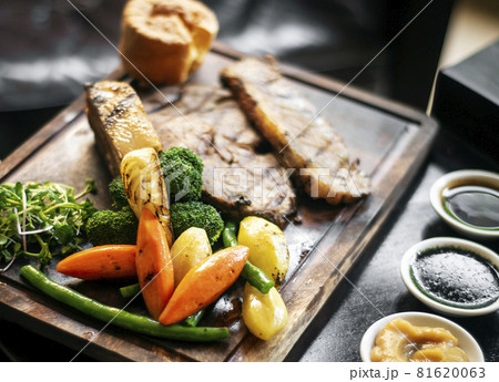 sunday roast beef traditional british meal set on table sunday roast beef traditional british meal set on table 81620063