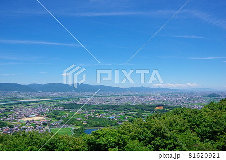徳島県吉野川市 チェリーロードから阿波市・鳴門方面を望む 徳島県吉野川市 チェリーロードから阿波市・鳴門方面を望む 81620921