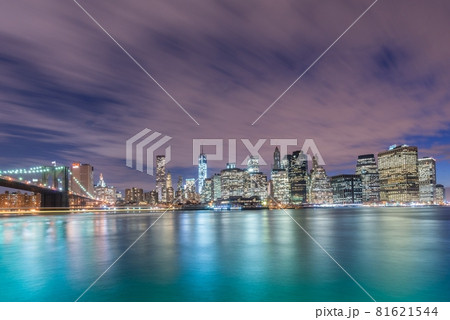 Night view of Manhattan and Brooklyn bridge Night view of Manhattan and Brooklyn bridge 81621544