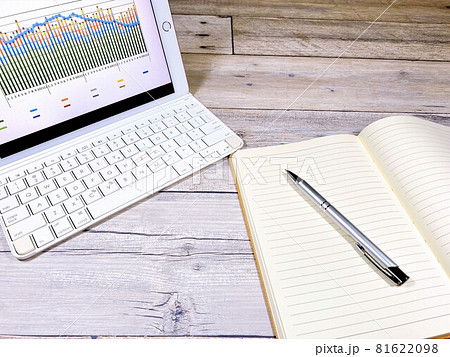 タブレットパソコンとノート タブレットパソコンとノート 81622098