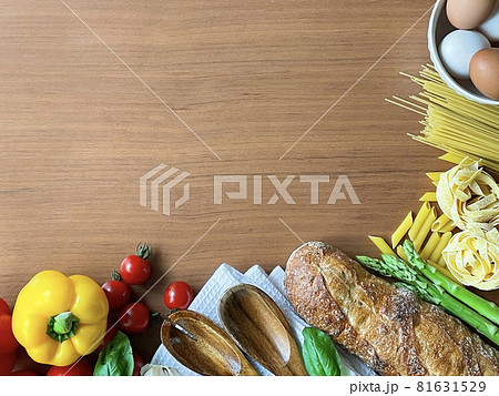 イタリアン食材 フレーム 色とりどり 背景素材 イタリアン食材 フレーム 色とりどり 背景素材 81631529