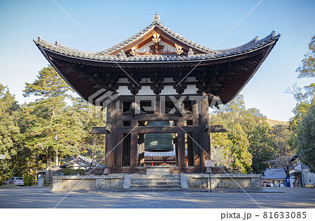 奈良 東大寺の鐘楼 81633085