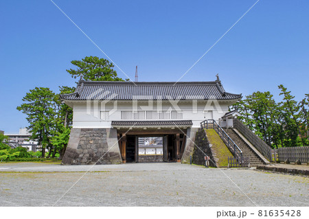 神奈川県　小田原城　銅門（あかがねもん） 81635428
