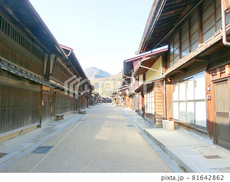 中山道42番目の宿場・妻籠宿の町並み 中山道42番目の宿場・妻籠宿の町並み 81642862