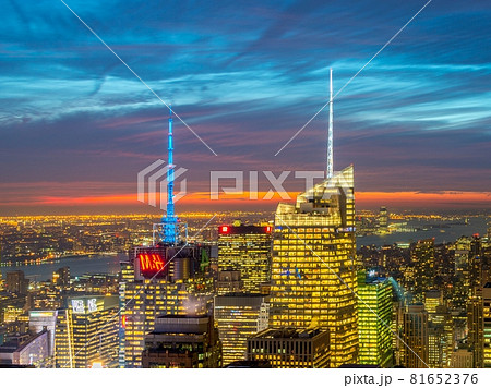 New York - DECEMBER 20, 2013: View of Lower Manhattan on Decembe New York - DECEMBER 20, 2013: View of Lower Manhattan on Decembe 81652376