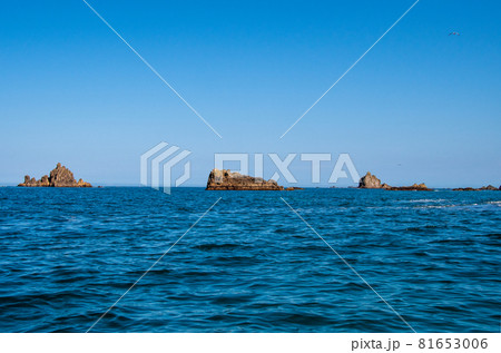 三陸復興国立公園　みちのく潮風トレイル　碁石海岸　穴通磯沖の岩礁 81653006