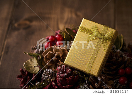 クリスマスプレゼントのイメージ クリスマスプレゼントのイメージ 81655114