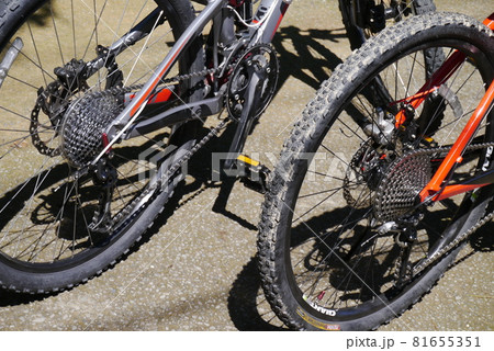 自転車 バイク 2輪車 81655351