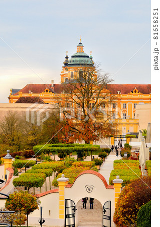 メクル修道院 81658251