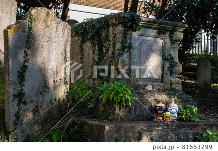 Ravana, Giantess and Hanuman Standing on the grave sign In the cemetery. 81663299