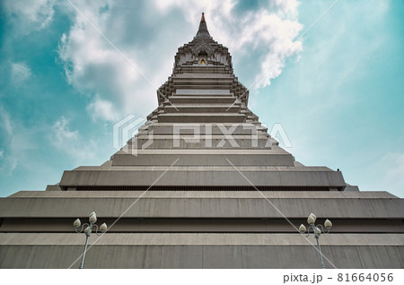 Wat Paknam Bhasicharoen Stupa is a royal temple located in Phasi Charoen district in Bangkok 81664056