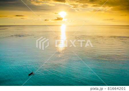 グアムの夕暮れ 81664201