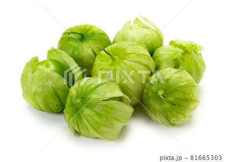 メキシコ料理サルサベルデ用のトマティーヨ 81665303