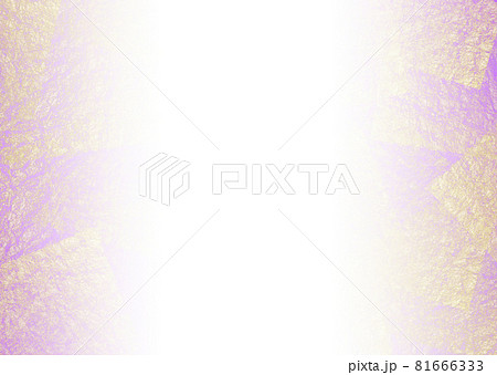 大判金箔がランダムに貼られた和紙/赤紫 中央から左右に濃くなるグラデーション 背景素材 横 他色有り 81666333