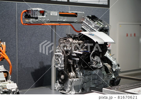 第4世代　プリウス　エンジン&ハイブリッドシステム 81670621