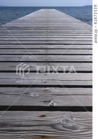 新潟　佐渡　佐和田海岸　あめやの桟橋 81673539