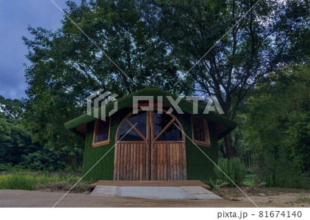 ツリーハウス 81674140