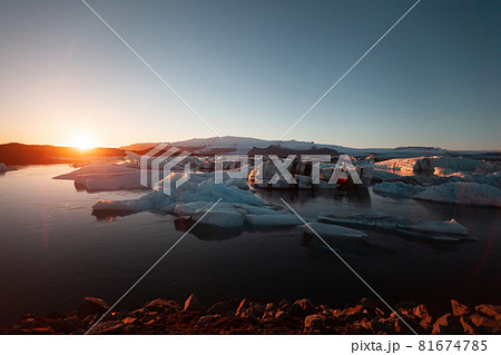 Jokulsarlon at sunset Iceland 81674785