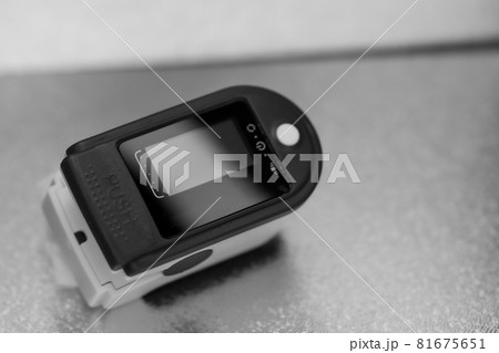 家庭用 医療用 パルスオキシメーター 酸素飽和度 病院 健康管理 指 家庭用 医療用 パルスオキシメーター 酸素飽和度 病院 健康管理 指 81675651