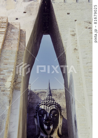 スコタイ遺跡の仏像 スコタイ遺跡の仏像 81679025