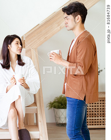 男 男の人 男性 81684739