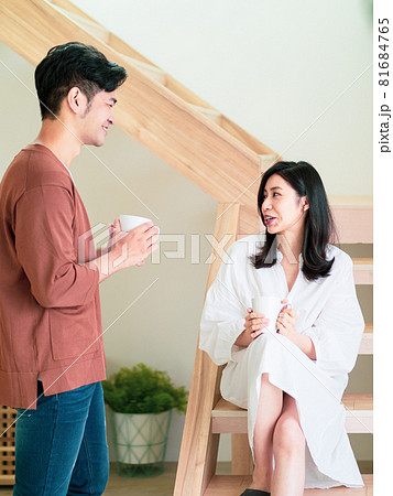 男 男の人 男性 81684765