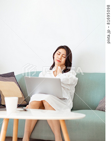 腹痛 胃痛 女性達 81695098