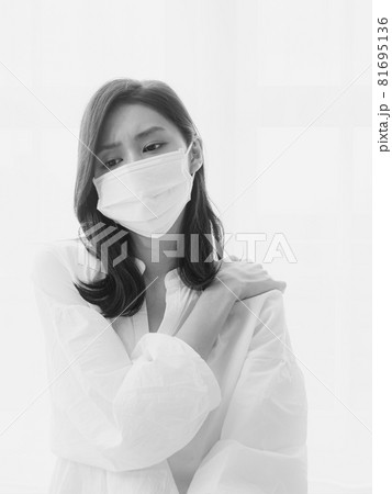 腰痛 腹痛 胃痛 81695136